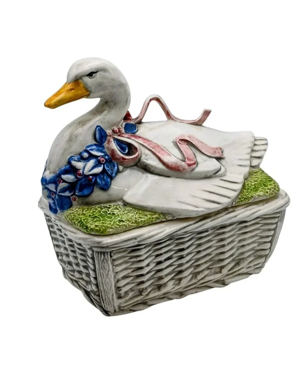 Heritage Ceramics Country Wares Goose Covered Dish Basket Weave 9in Vintage